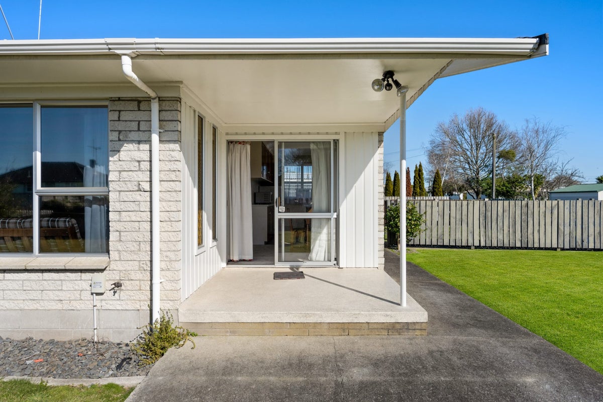 6 Montgomery Crescent, Bader, Hamilton - Carousel 2