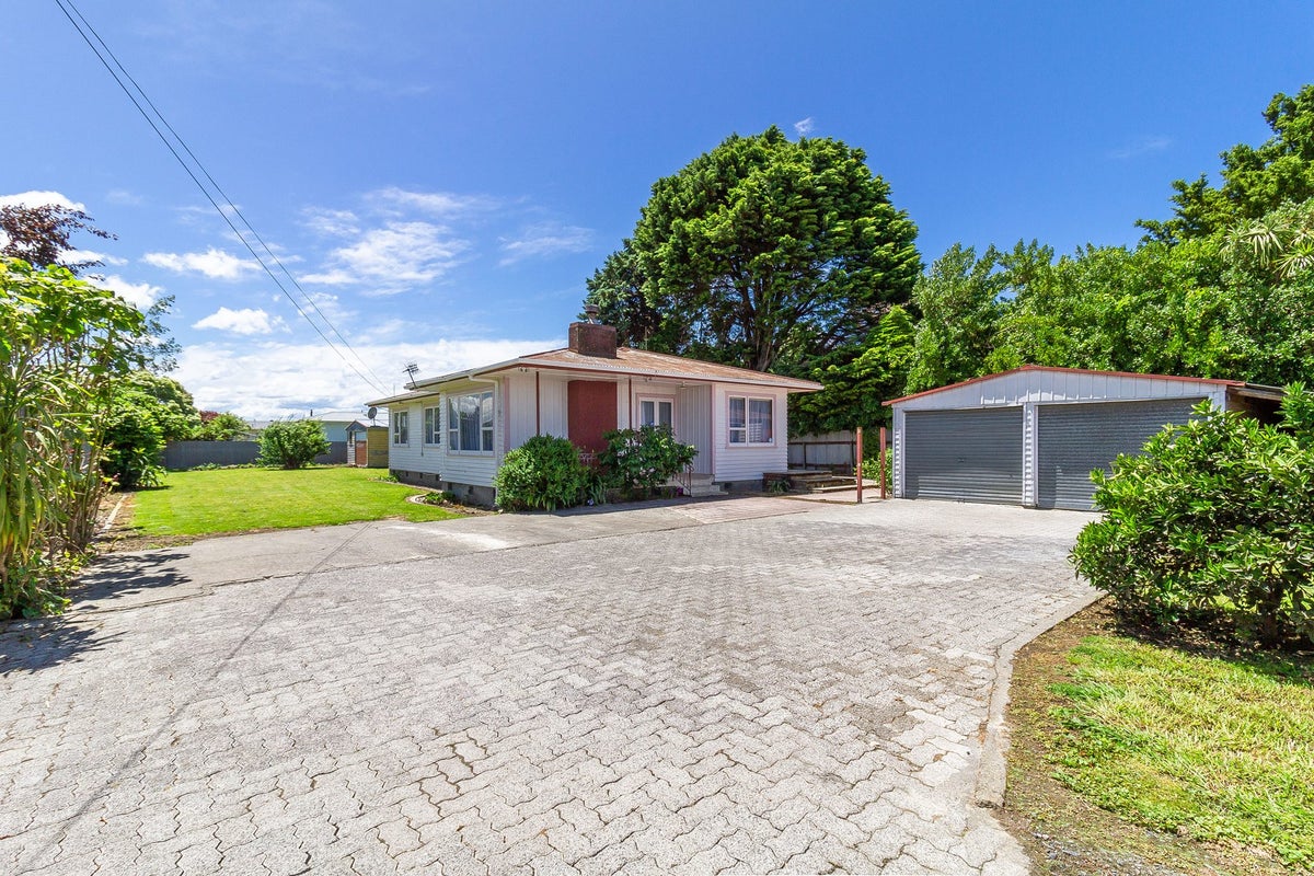 4 Alexander Avenue, Onekawa, Napier - Carousel 1