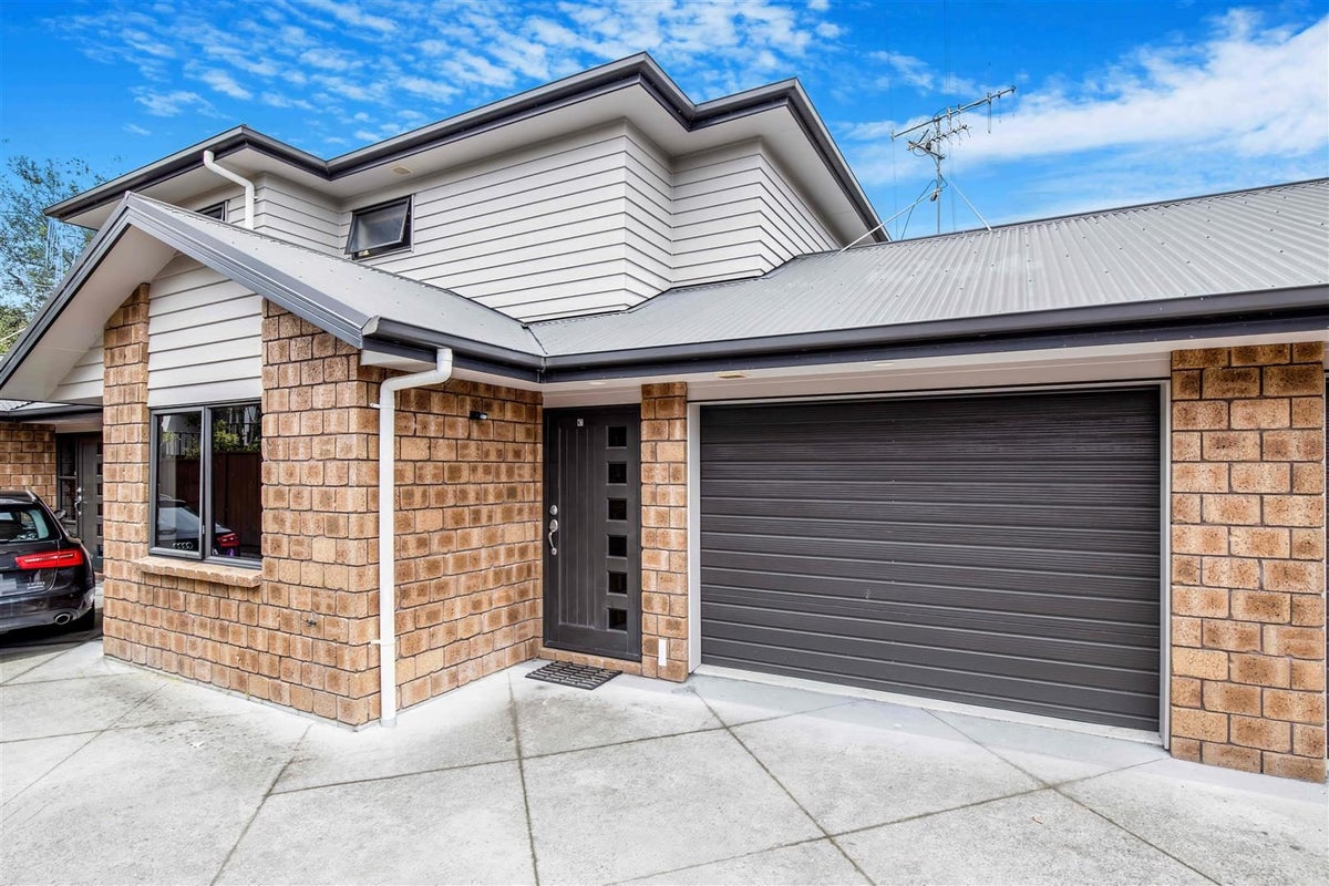 13C Dyer Street, Whitiora, Hamilton - Carousel 1