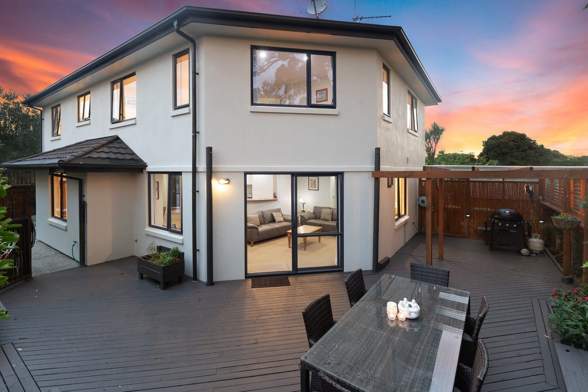 26a Niccol Avenue, Devonport, North Shore City, Auckland - Carousel 2