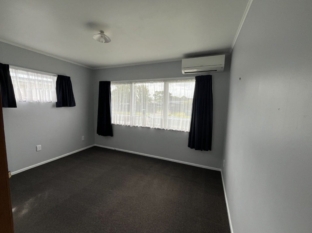 8 Clark Avenue, Pirimai, Napier - Carousel 8