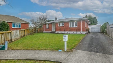 7 Selby Place, Hokowhitu, Palmerston North - Carousel 1