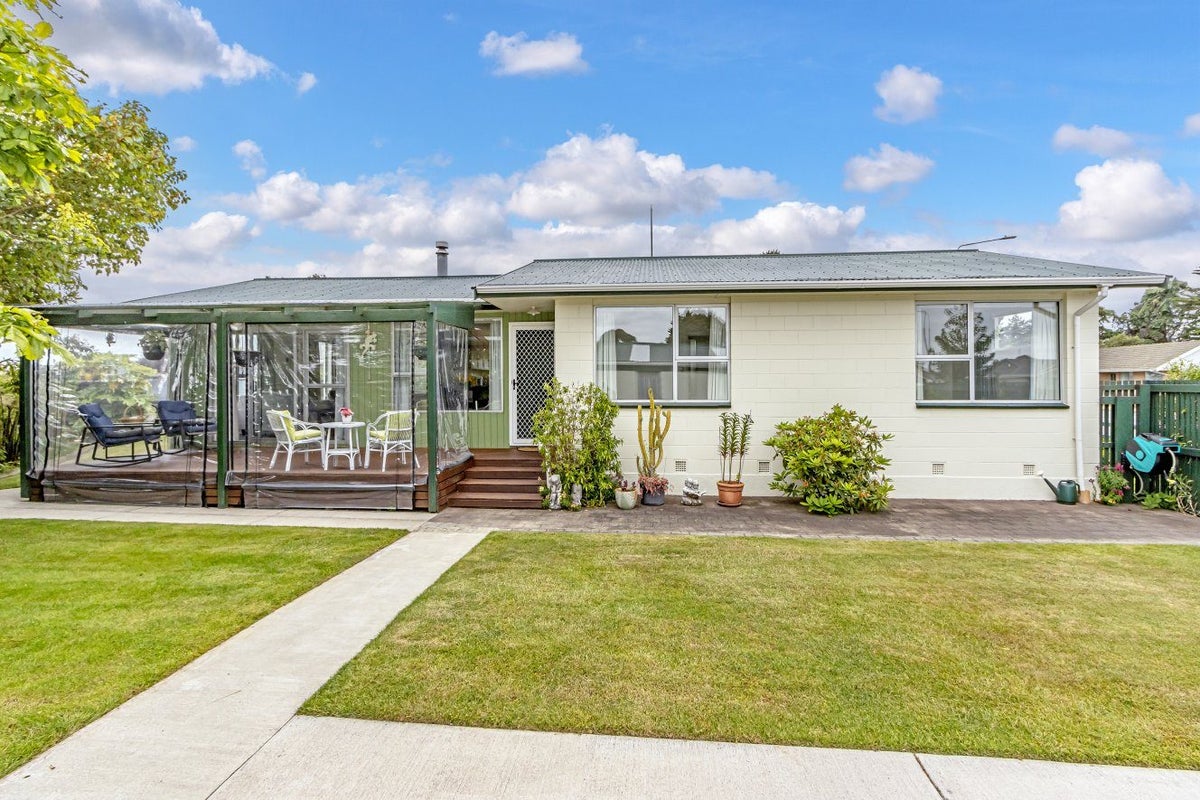 45 Ruru Road, Bromley, Christchurch - Carousel 1