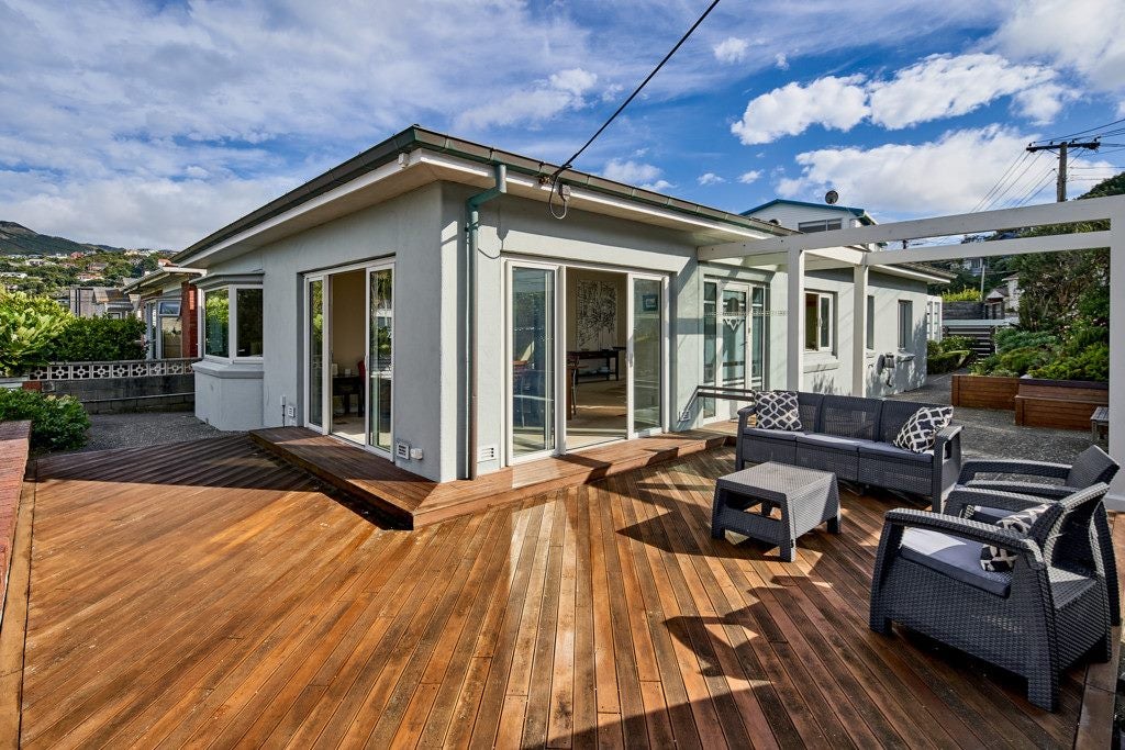 42 Brighton Street, Island Bay, Wellington - Carousel 2