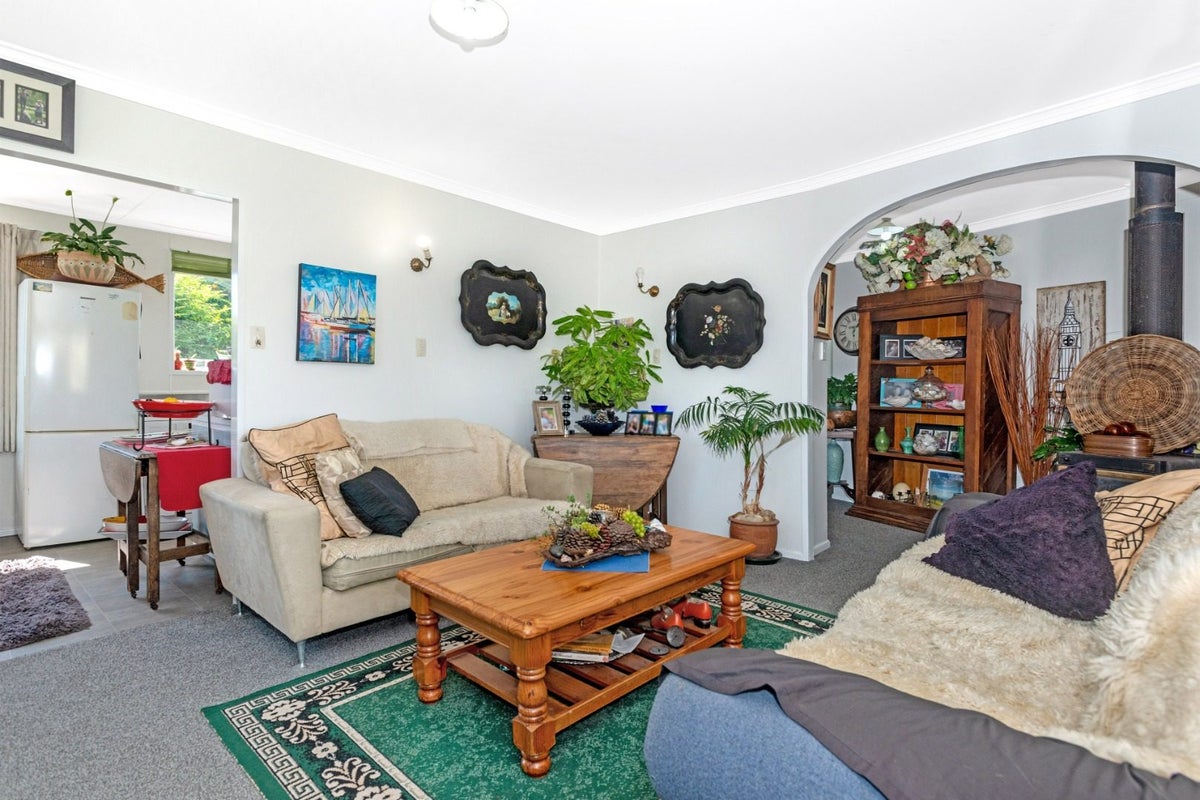 33 Ida Road, Outer Kaiti, Gisborne - Carousel 2