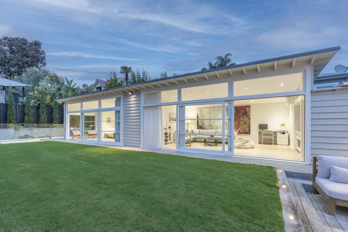 28 Dickens Street, Grey Lynn, Auckland - Carousel 2