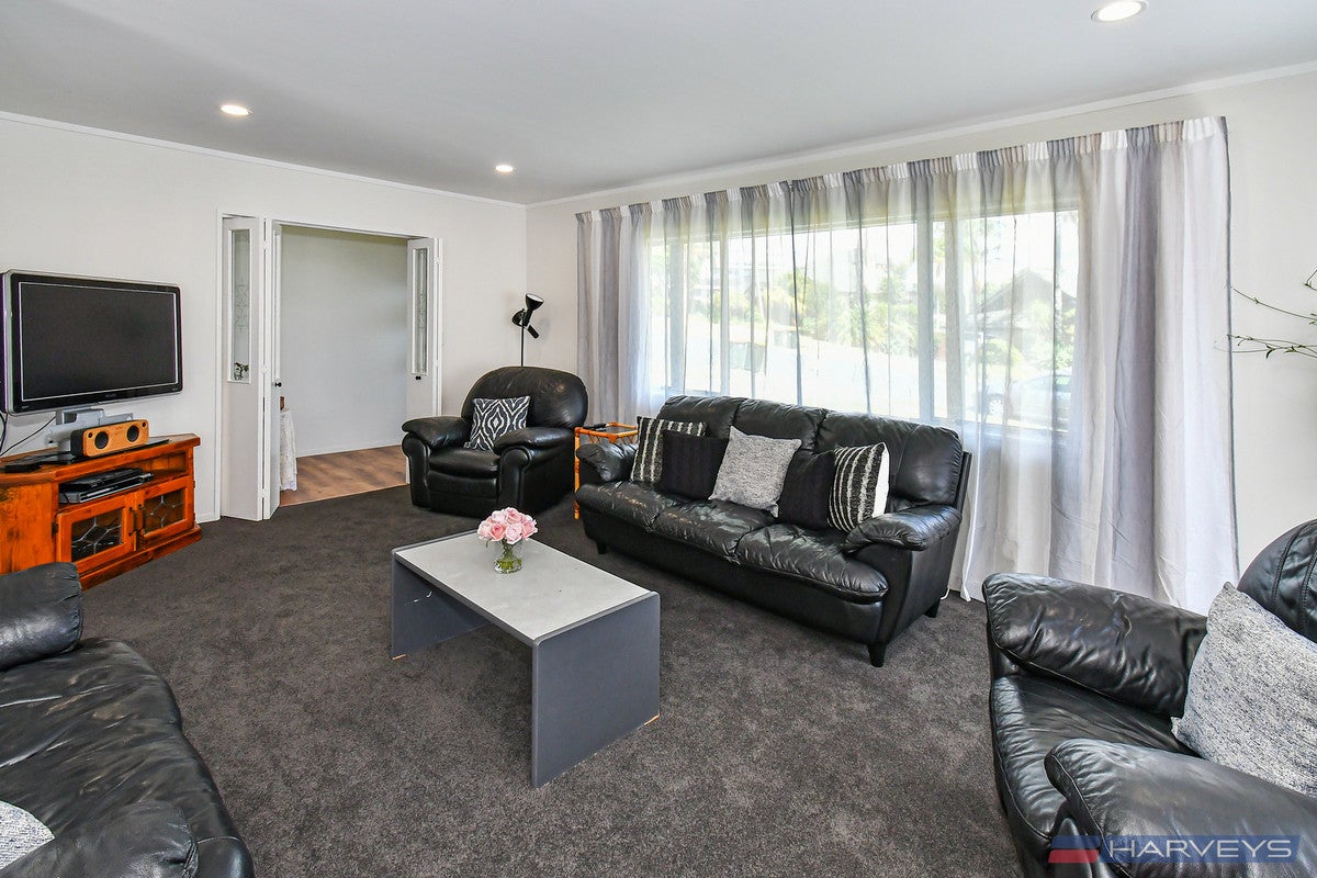 67 Kuripaka Crescent, The Gardens, Auckland - Carousel 2