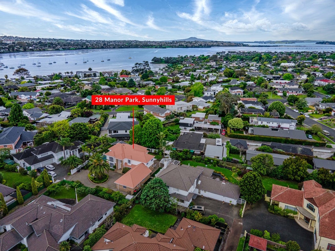 28 MANOR PARK, Sunnyhills, Auckland - Carousel 43