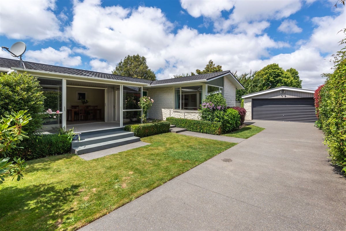 31 Ansonby Street, Russley, Christchurch - Carousel 1