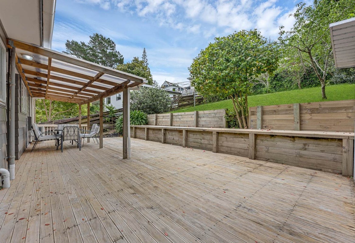 25 Finn Place, Totara Vale, Auckland - Carousel 2