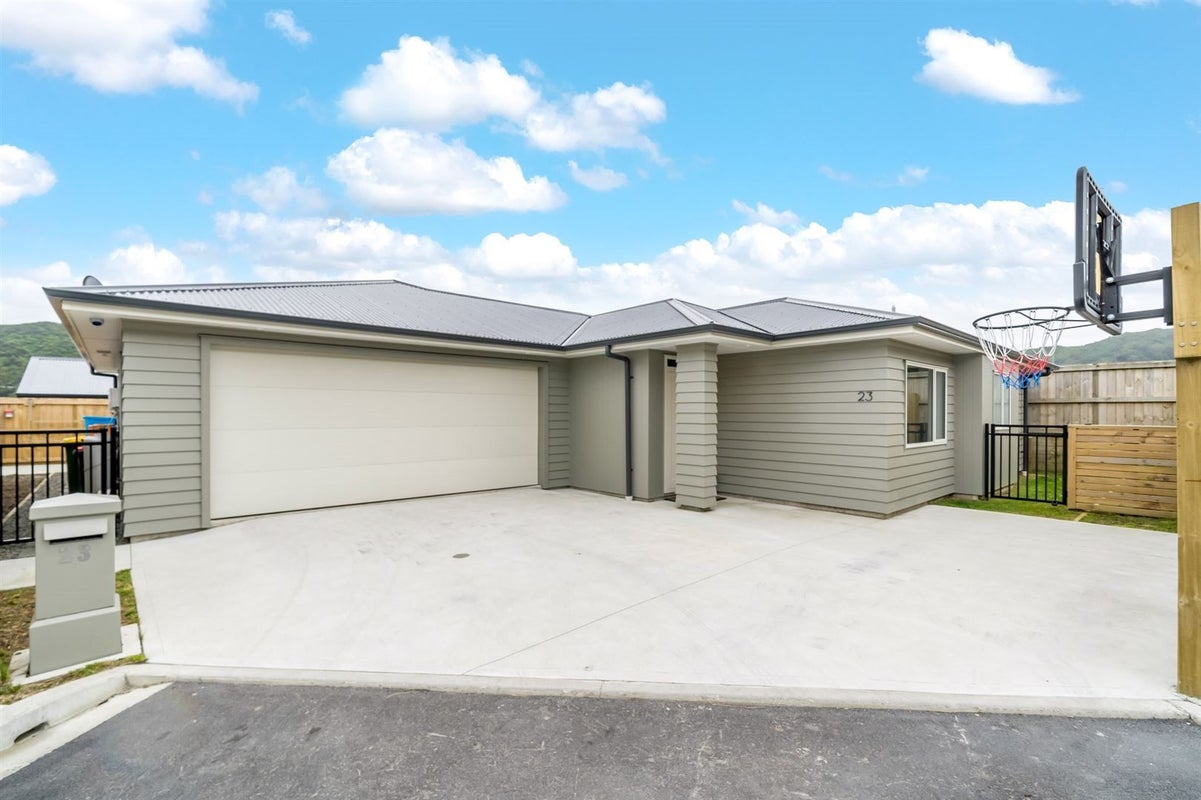 23 Brian Hughes Road, Wainuiomata, Lower Hutt - Carousel 2