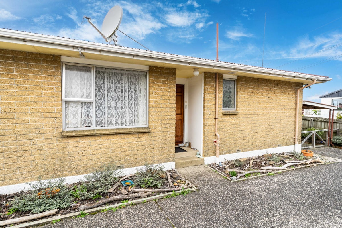 81A Maryhill Terrace, Maryhill, Dunedin - Carousel 1
