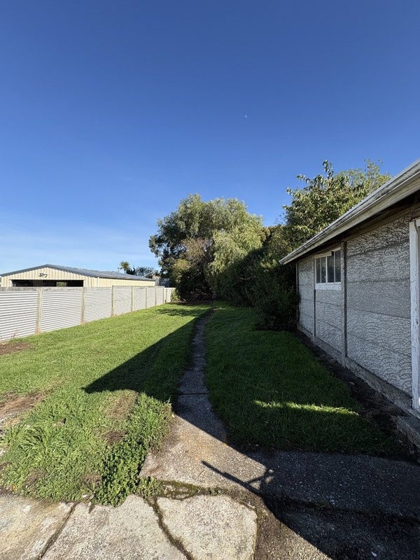 11 Dyson Street, Strathern, Invercargill - Carousel 17