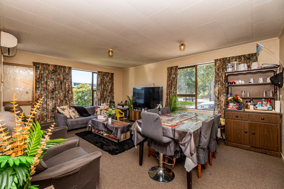 4/2 Napier Street, Parkside, Timaru - Carousel 2