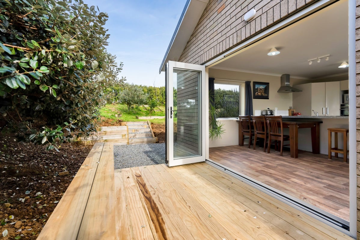 333 Paraite Road, Paraite, New Plymouth - Carousel 1