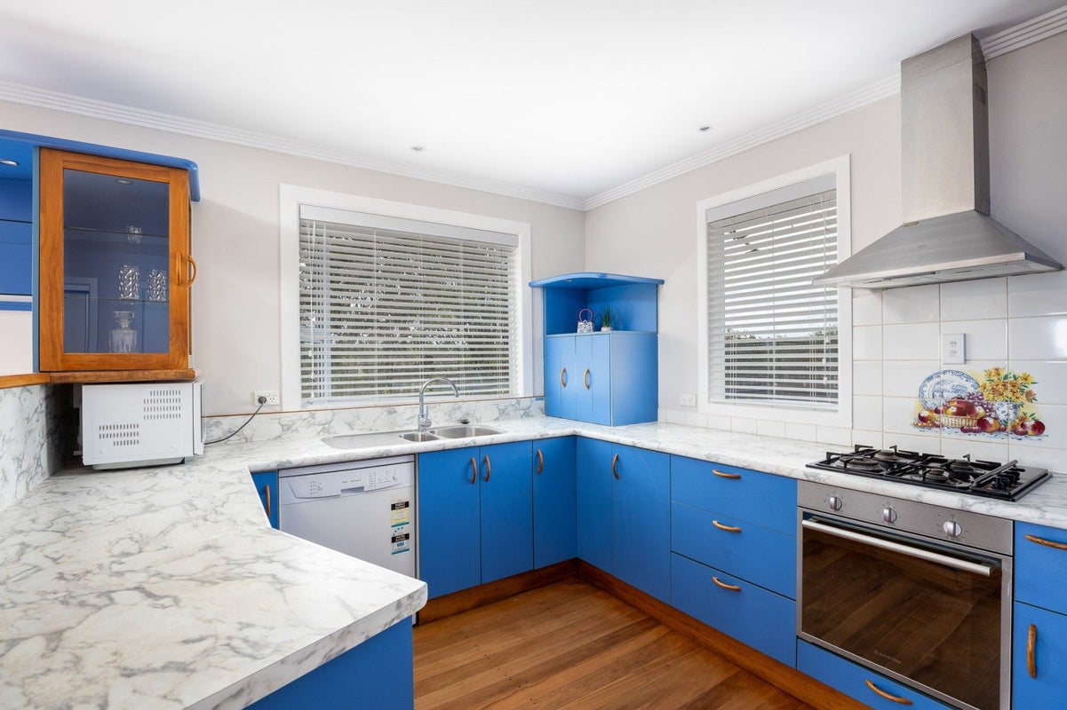 318 Tukapa Street, Hurdon, New Plymouth - Carousel 2