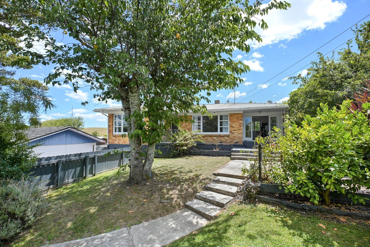 184 Tuhikaramea Road, Dinsdale, Hamilton - Carousel 2