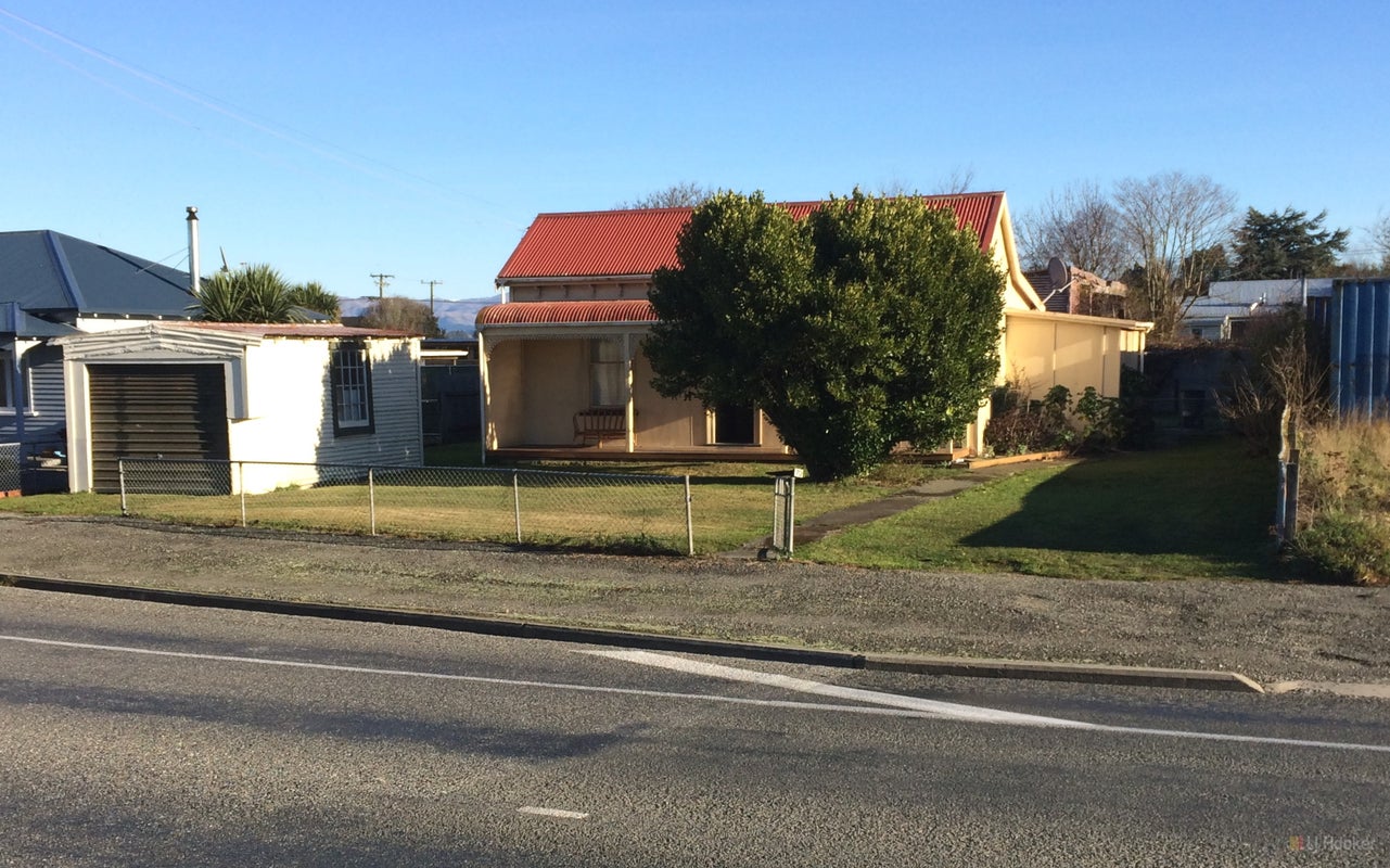 70 Waimate Highway, St Andrews - Carousel 1