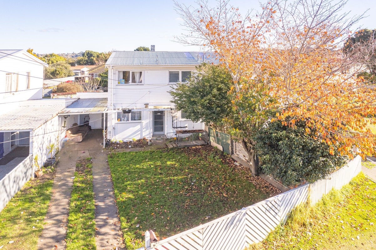 101 Talbot Street, Whanganui East, Whanganui - Carousel 2