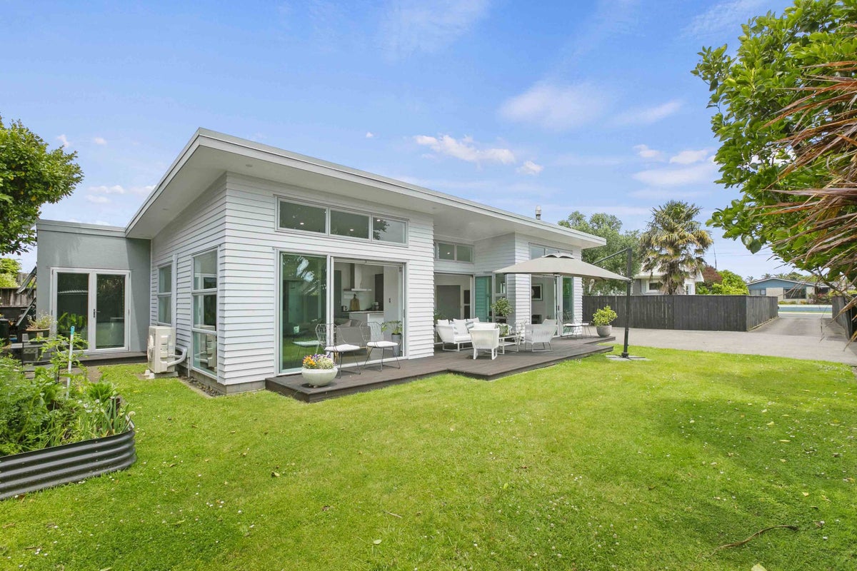 33A Waimea Street, Westown, New Plymouth - Carousel 1