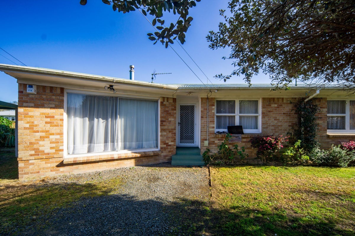 72 Mount View Road, Melville, Hamilton - Carousel 1