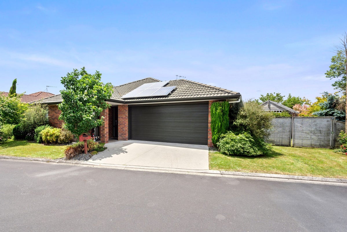 34 Kinder Place, Ngongotaha, Rotorua - Carousel 1