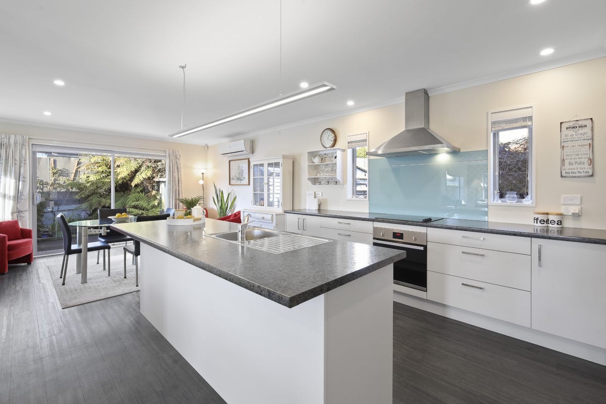 1 Haig Place, Woolston, Christchurch - Carousel 2