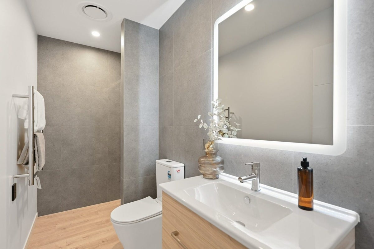 3/3 Vesty Avenue, Hillcrest, Hamilton - Carousel 2