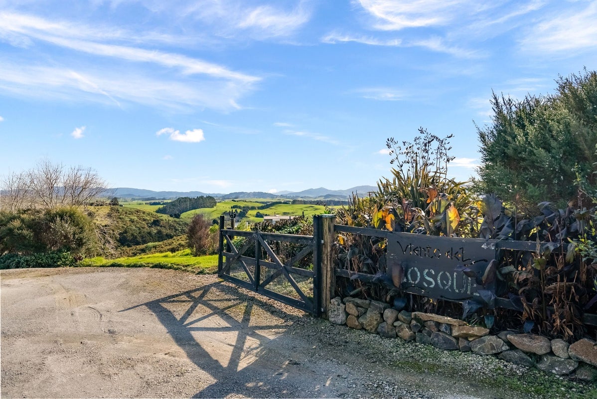 46 Crossett Road, Whangarei - Carousel 1