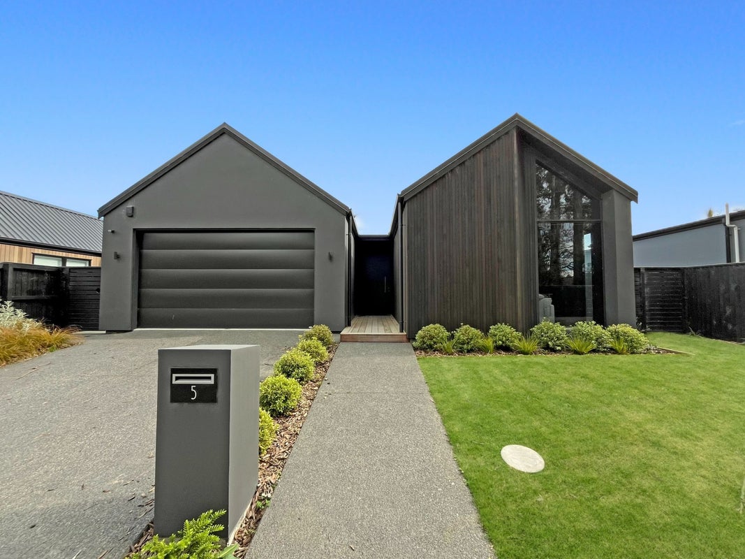 5 Lizard Lane, Casebrook, Christchurch - Carousel 1