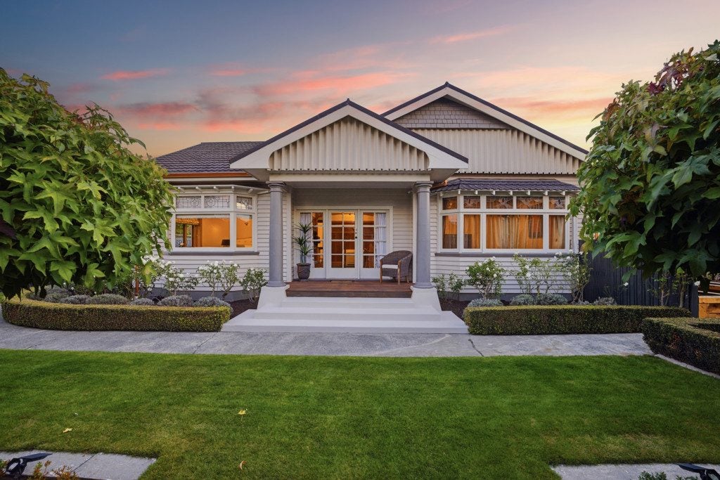 48 Steadman Road, Broomfield, Christchurch - Carousel 1