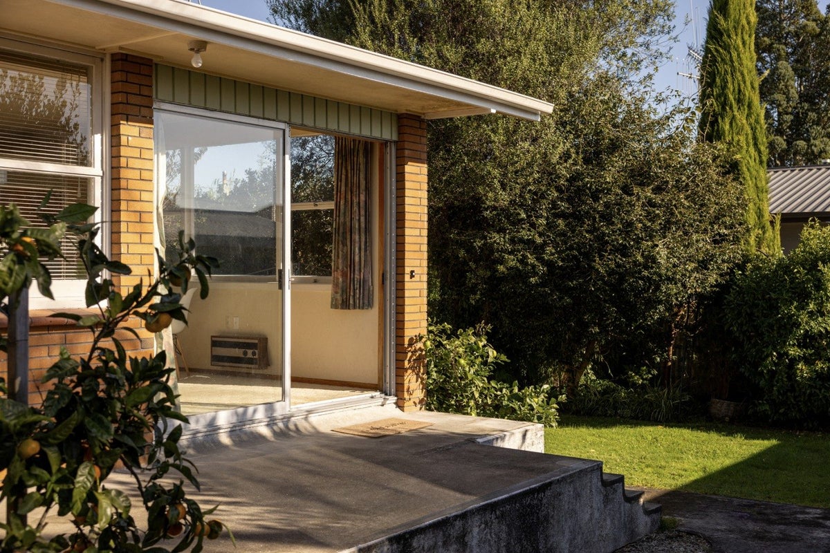 11 Rimu Street, Gate Pa, Tauranga - Carousel 1