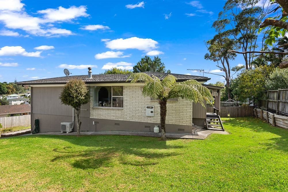 2/14A Camrose Pl, Glenfield, North Shore City - Carousel 2