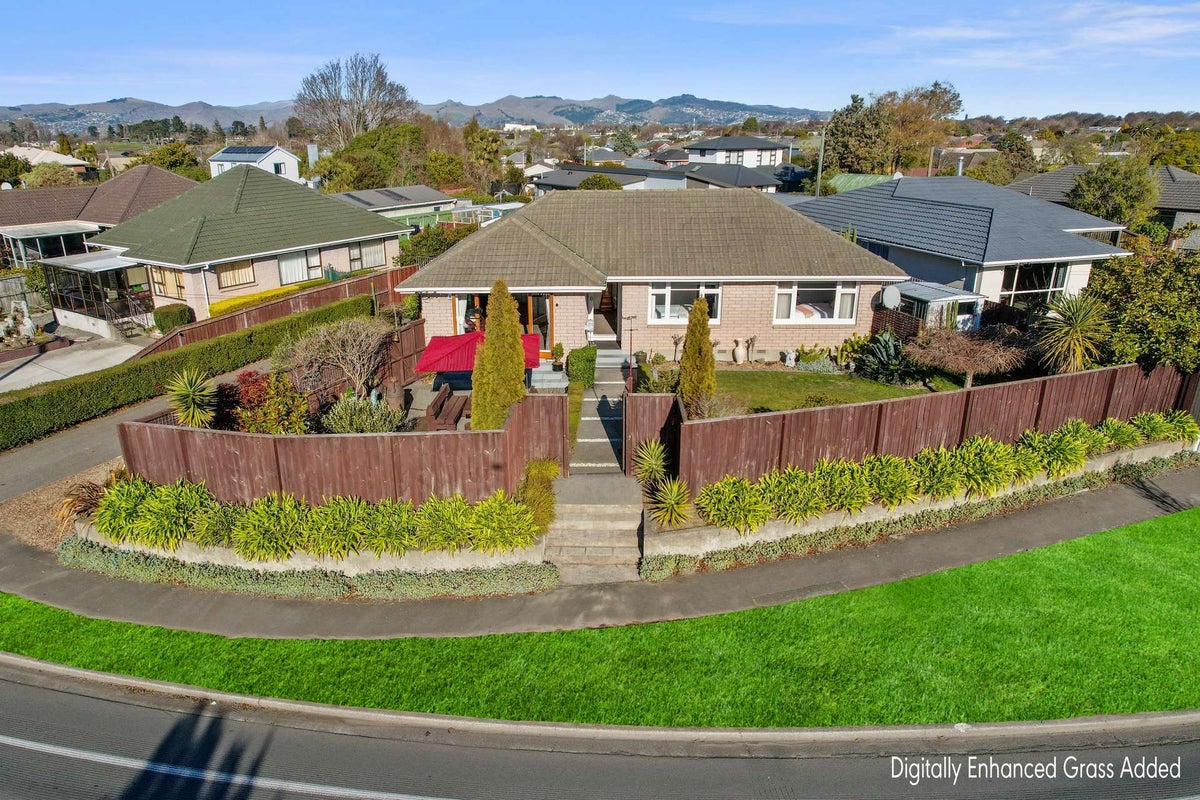 305 Lake Terrace Road, Shirley, Christchurch - Carousel 2