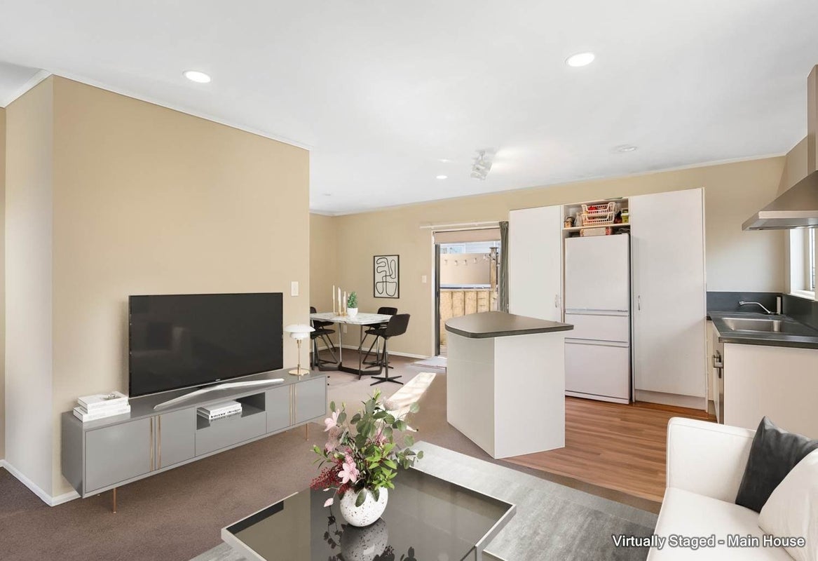 1/799 Beach Road, Browns Bay, Auckland - Carousel 2