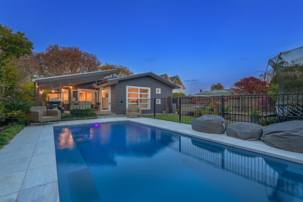 240A Victoria Avenue, Hokowhitu, Palmerston North - Carousel 24