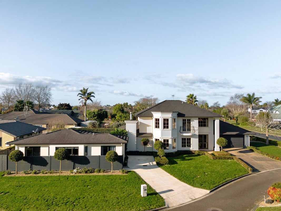 30 Nielsen Gardens, Rototuna, Hamilton - Carousel 5