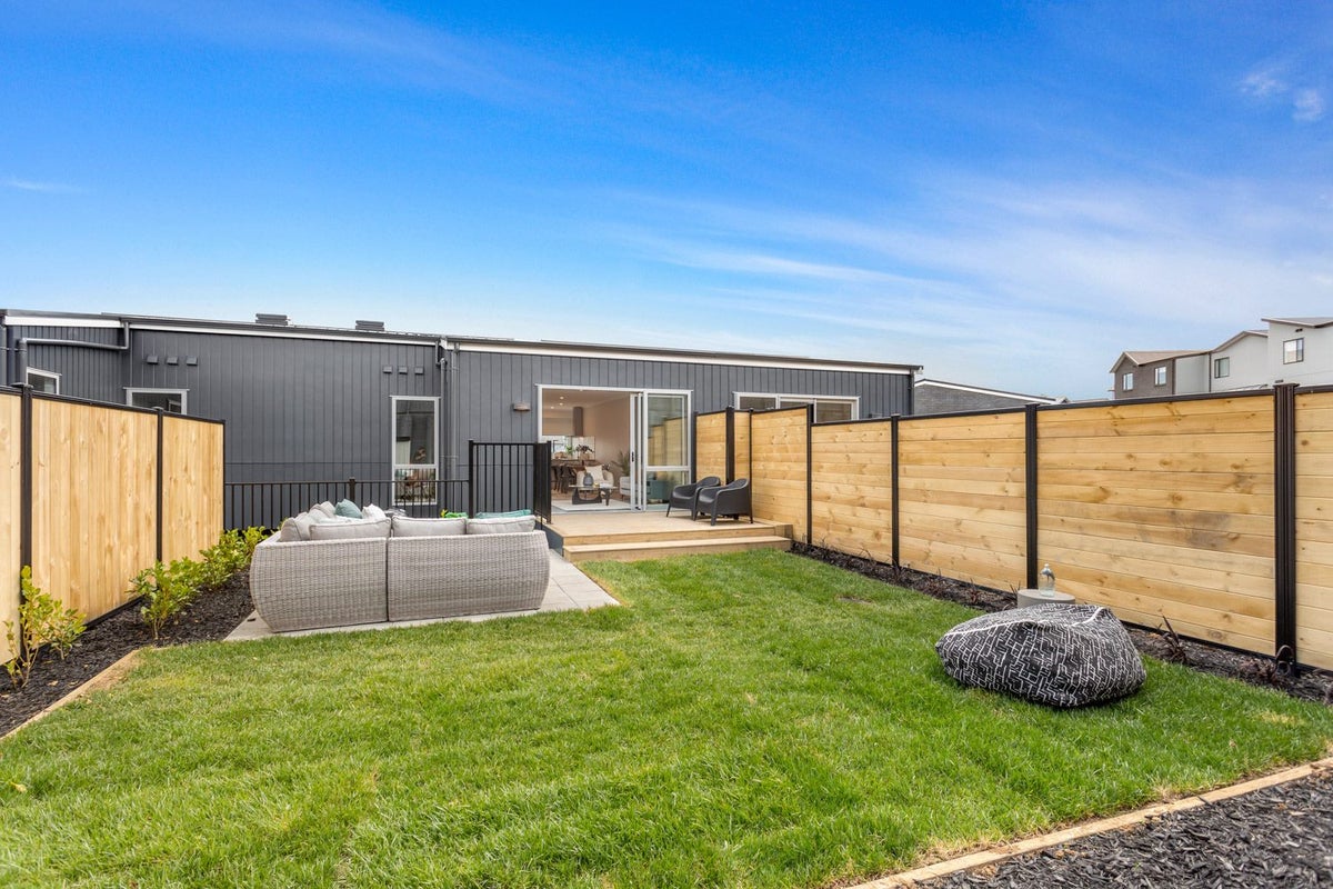 35 Roundel Crescent, Whenuapai, Auckland - Carousel 2