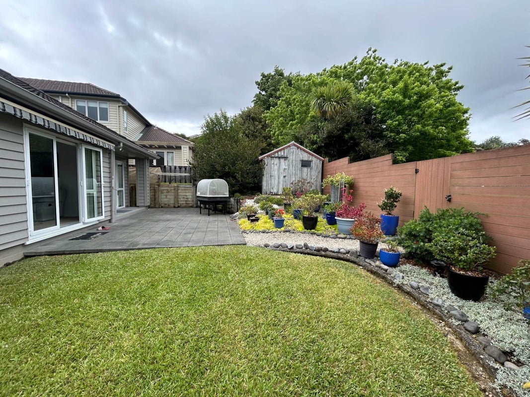 10B Tipene Place, Meadowbank, Auckland - Carousel 21