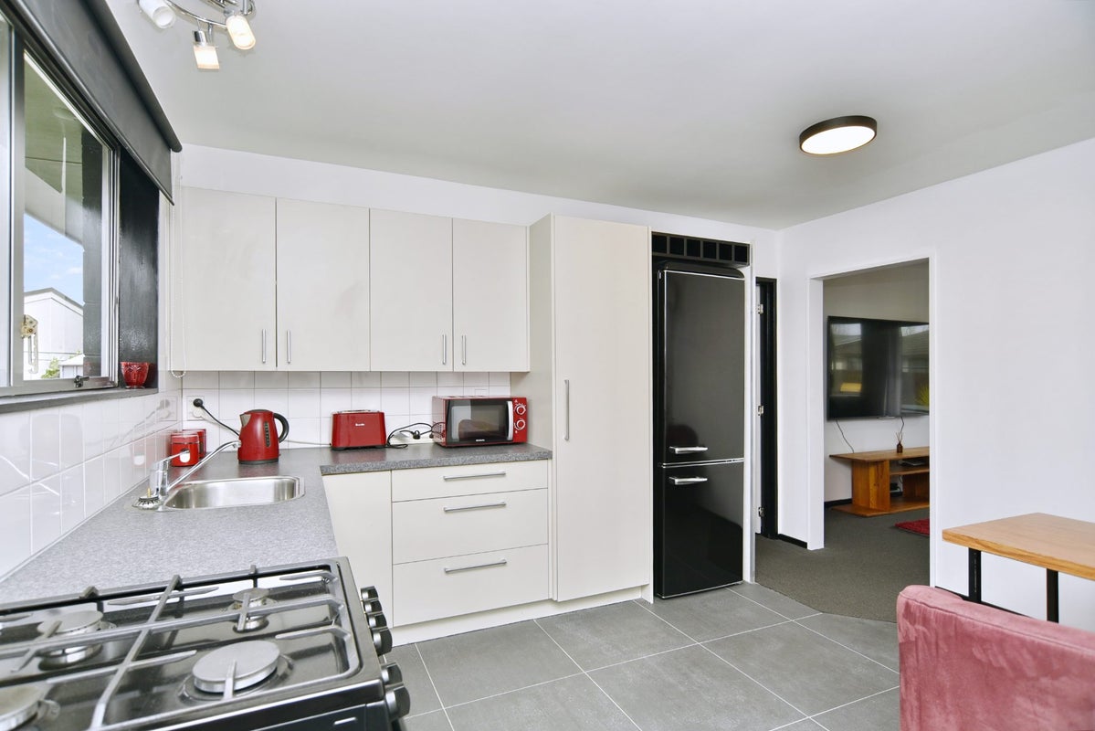 1/5A Brogar Place, Casebrook, Christchurch - Carousel 2