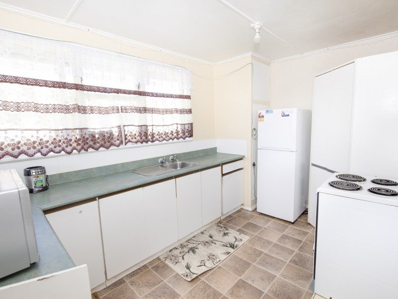 9 Cottrell Crescent, Onekawa, Napier - Carousel 2