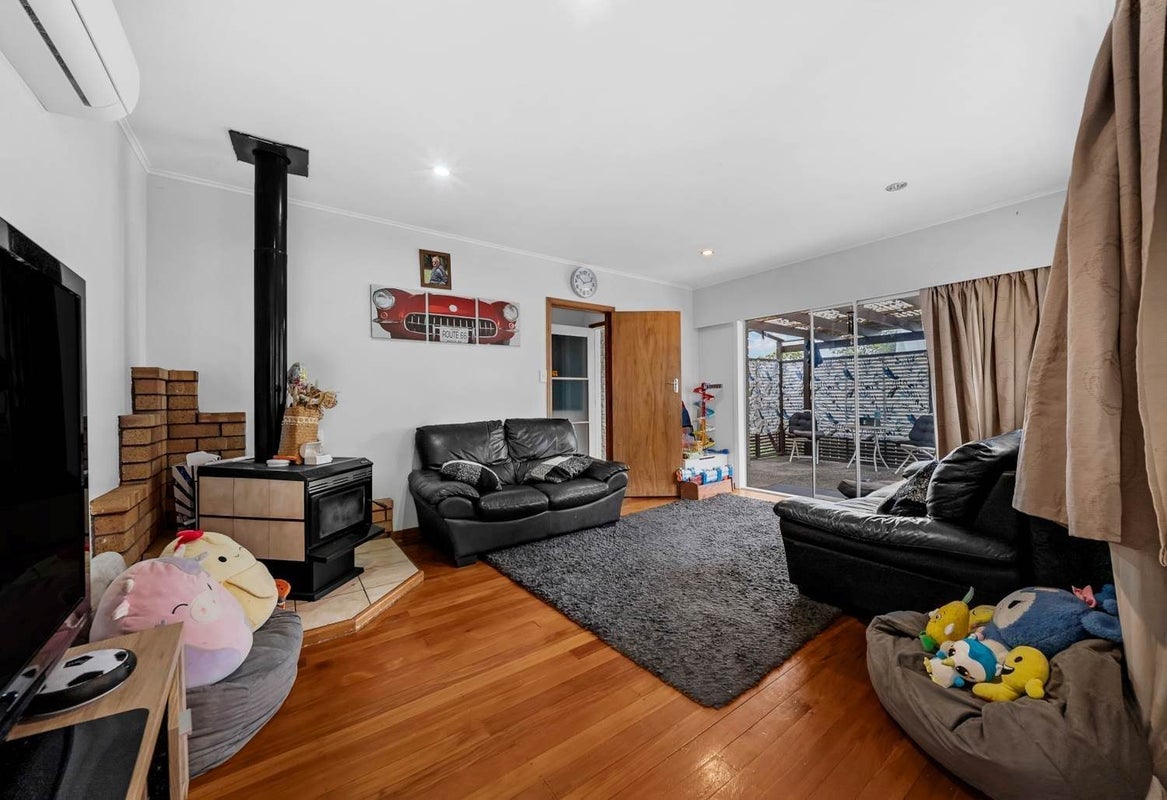20 Mack Place, Red Hill, Papakura - Carousel 6