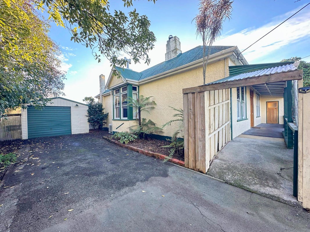 11 Maddren Street, Winchester - Carousel 27