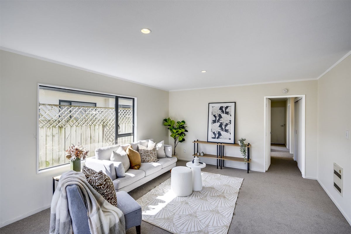 2/145 NELSON Crescent, NAPIER SOUTH, NAPIER - Carousel 1