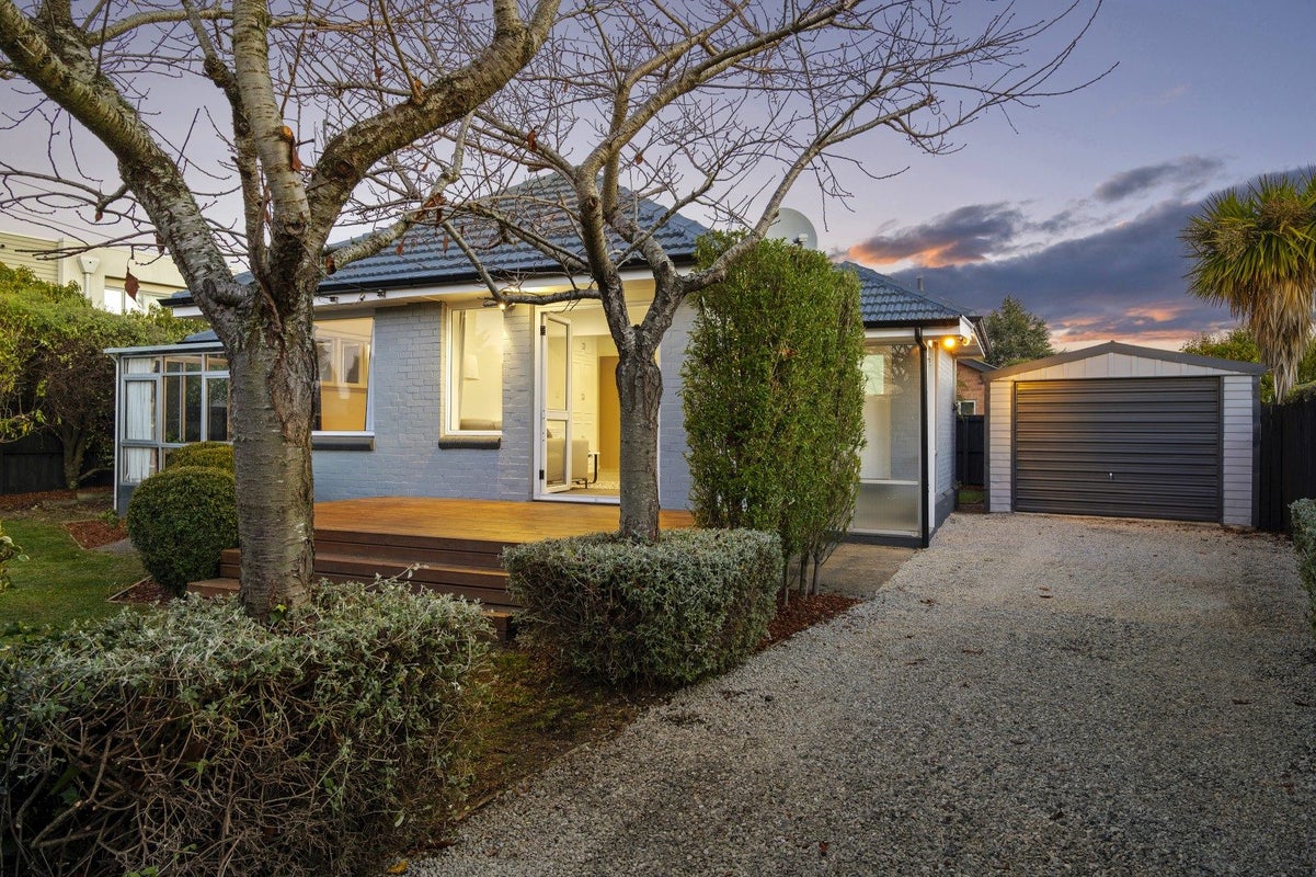22 Dinton Street, Russley, Christchurch - Carousel 13