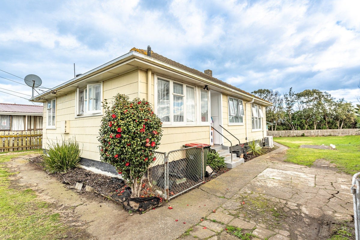 49 Akatea Street, Gonville, Whanganui - Carousel 1