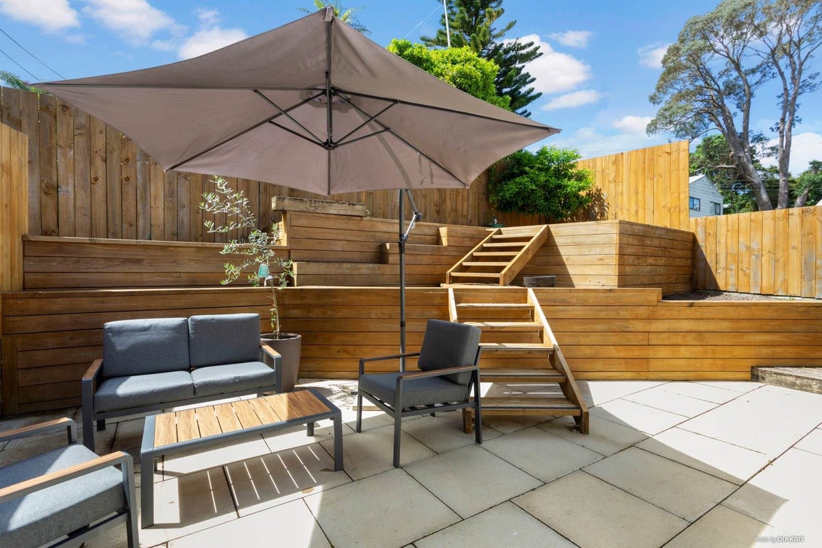 1/29 Gazelle Avenue, Beach Haven, Auckland - Carousel 2