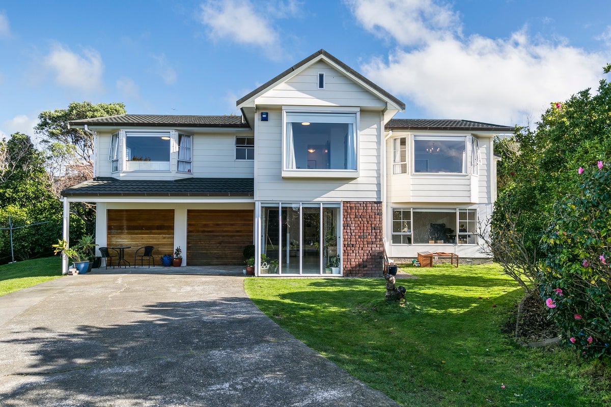 60 Cambrian Street, Churton Park, Wellington - Carousel 22