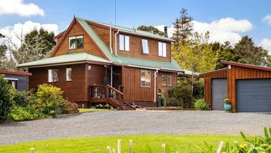 128 Morley Road, Waiuku - Carousel 1