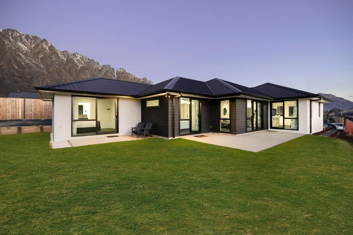 70 Bannister Street, Jacks Point, Queenstown - Carousel 1